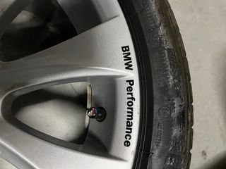 Llantas BMW M Performance con neumaticos,