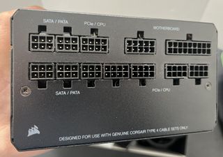 Fuente Corsair RM750 80 Plus Gold Modular