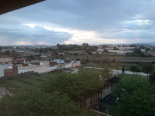 Habitación con exteriores piso compartido