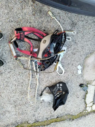 Arnés de seguridad para descuelgue