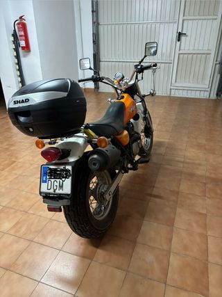 Suzuki Van Van 125cc Naranja y Blanca
