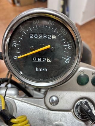 Suzuki Van Van 125cc Naranja y Blanca