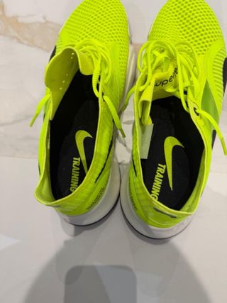 Zapatillas Nike Verdes y Blancas ORGINALES