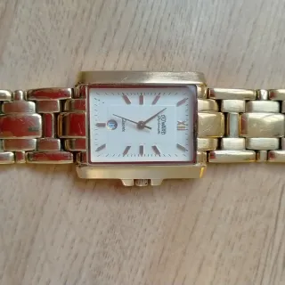 Reloj Duward chapado en oro