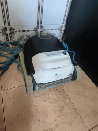 Robot Limpiafondos Poolstyle Plus Dolphin