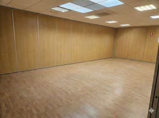 Local comercial en alquiler en Hermanos Falcó - Sepulcro Bolera en Albacete