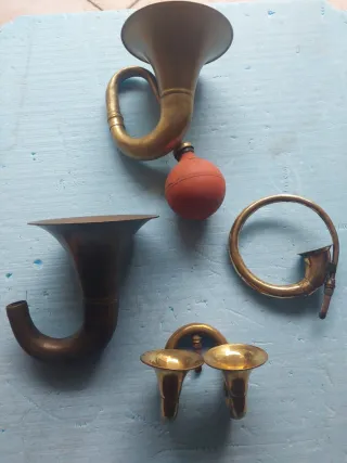 Trombe vintage in ottone