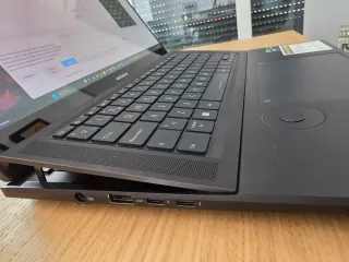 Asus Zenbook Pro 16". 32 gb ram, rtx4070, 2tb