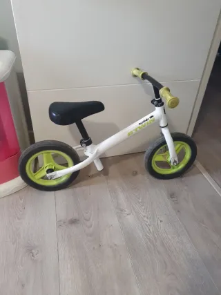 Bicicleta sin pedales infantil Btwin