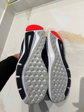 Zapatillas Nike Running Azul y Rojo. ORIGINALES