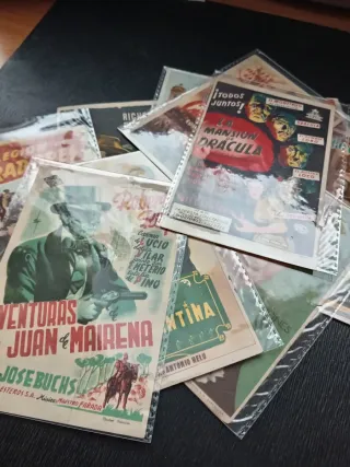 382 Carteles de Cine Mano