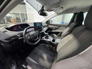 PEUGEOT 5.008 1.5HDI 130CV