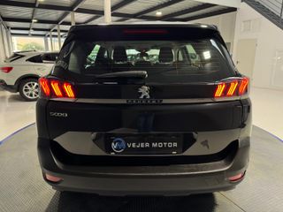 PEUGEOT 5.008 1.5HDI 130CV
