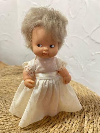 Muñeca Barriguita Piernas Rectas, comunión