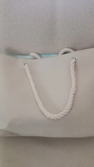 Bolsa de playa y neceser con diseño