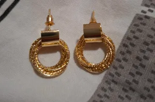 Pendientes dorados aro múltiples