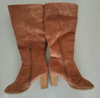 Botas altas marrones