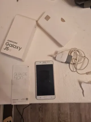 Samsung Galaxy J5 Blanco Nuevo