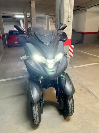 Yamaha Tricity 300 Gris
