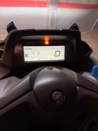 Yamaha Tricity 300 Gris