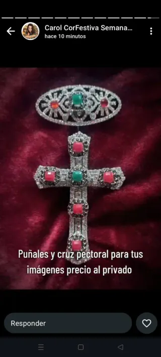 Cruz pectoral y puñales y broches para imágenes