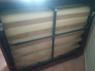 Mueble de madera marrón a estrenar