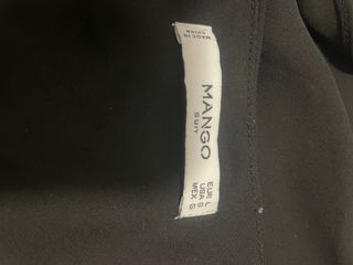 Blusa negra hombro descubierto