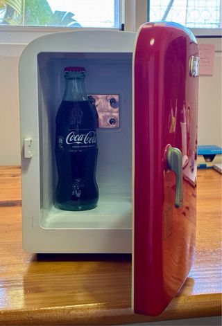 Mini Nevera Coca-Cola Vintage Roja. Funciona.