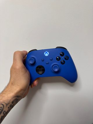 Mando Xbox One/S/X + 2 Baterías y base de carga