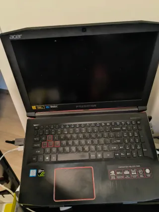 Acer Predator Helios 300 Gaming Laptop