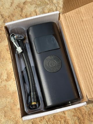 Compresor Neumáticos Portátil 2.48 Bar