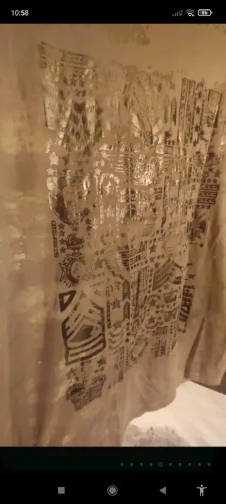 Camiseta Next beige con detalles dorados