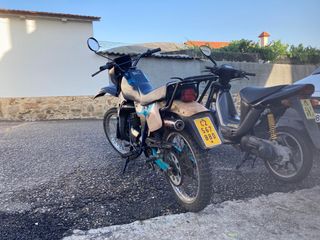 Derbi Country RD2 y Suzuki Suzzi (reservada)