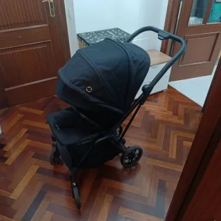 Carrito de bebé plegable