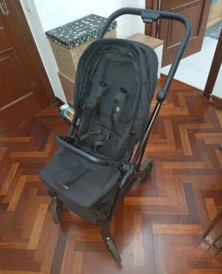 Carrito de bebé plegable