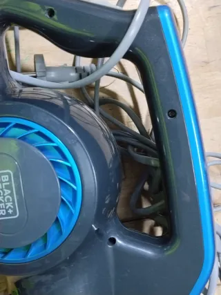 Motor aspirador escoba Black+Decker BXVMS600E