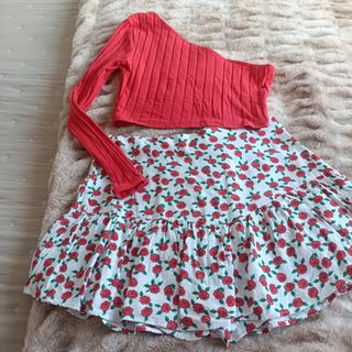 Conjunto Top Asimétrico y Falda Flores XS-S