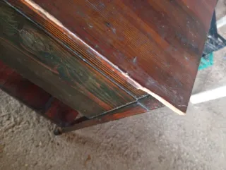 Porta documenti vintage in legno con ruote