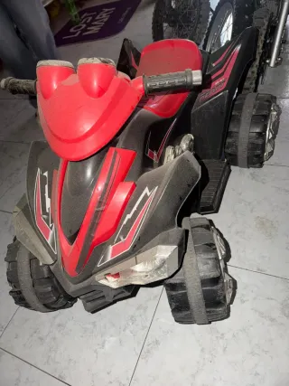 Quad infantil negro y rojo