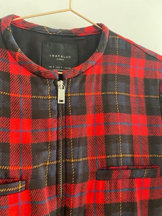 Chaqueta bomber cuadros Zara