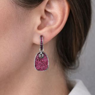 Pendientes Plata Rodiada Con Rubí Natural