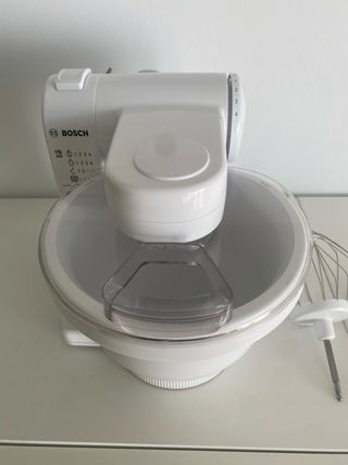Robot Cocina Bosch MUM4 500W 3.9L 4 Velocidades