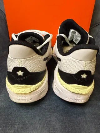 Nike Star Runner Scarpe Bambino 36.5