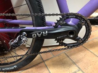 Bicicleta Gravel Morada