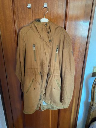 Abrigo Only marrón talla M con capucha