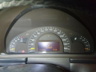 Paragolpes del mercedes-benz clase c bm 203 196200