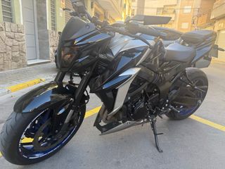 Suzuki GSX-S 750 Negra y Plateada