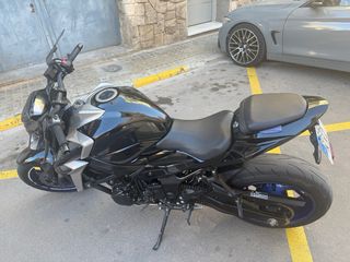 Suzuki GSX-S 750 Negra y Plateada
