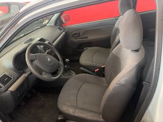 Renault Clio 2004