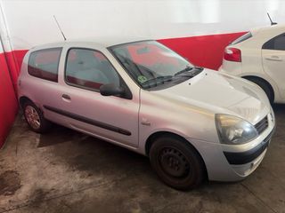 Renault Clio 2004